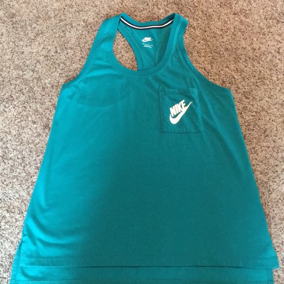 Nike Dri-Fit Training Tank - Picture 1 of 4